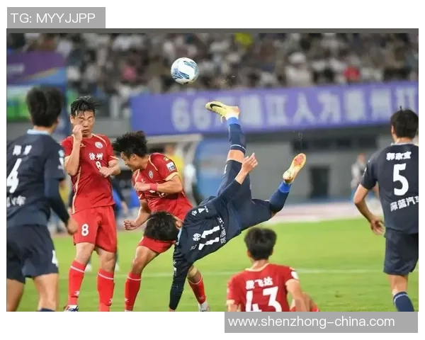 足球巨星与影视明星的跨界邂逅引发的热议与精彩瞬间 足球巨星与影视明星的跨界邂逅引发的热议与精彩瞬间