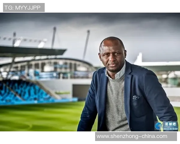 足球明星贾尼尔的传奇旅程与对足球的热爱故事